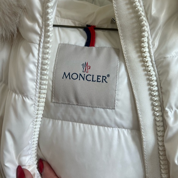 White Moncler Laichefur Hooded Short Down Jacket - Picture 11 of 16